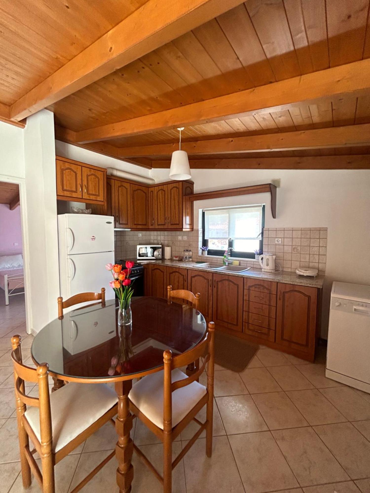 Lena S Apartment Nafpaktos Eksteriør billede